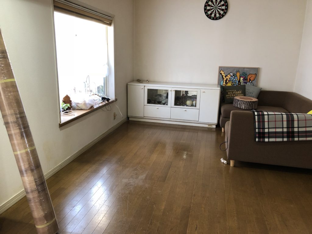 部屋全体張替え前