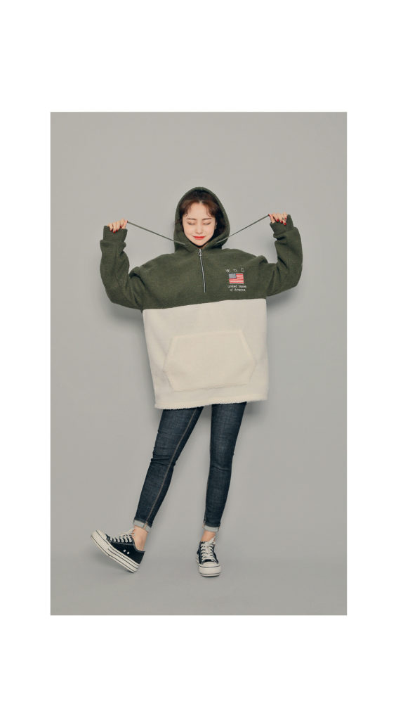 アメリカ刺しゅう配色ボアパーカー