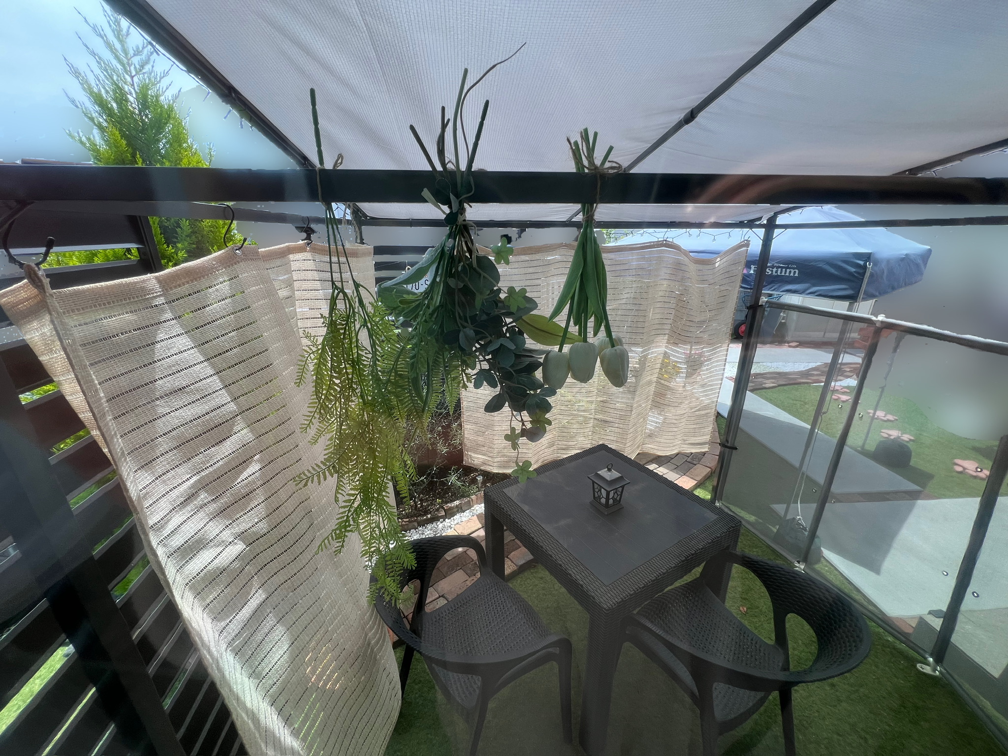 雨が降っても濡れないガゼボ完成