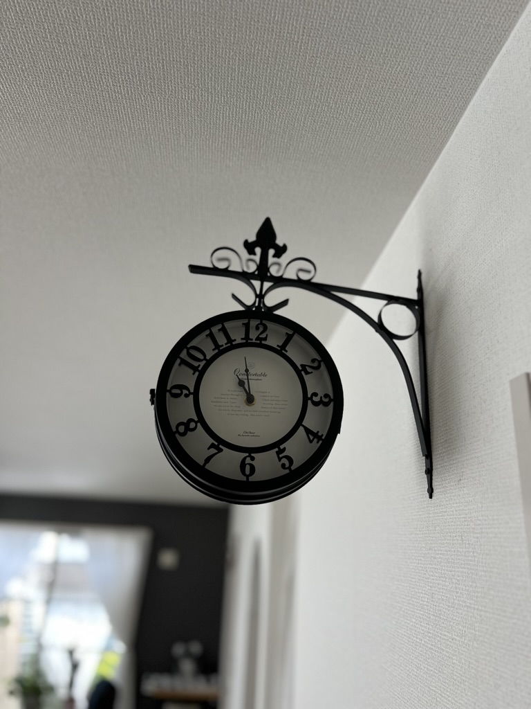 両面時計に憧れてクラシックな壁掛け時計をみ〜つけた♪